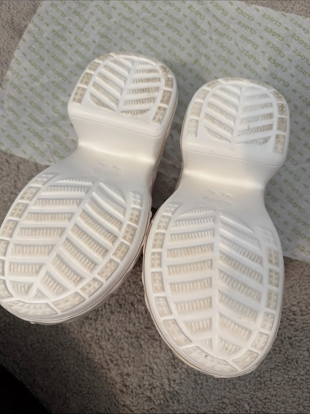 CROCS WICKED WOMENS sz 6 Pink Clogs with White Platform Sole. Lightly used NOBOX